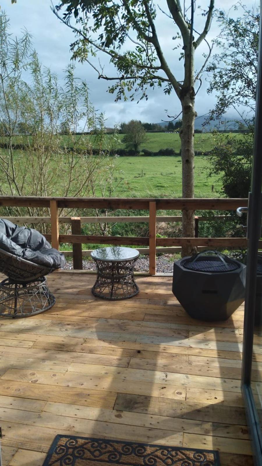 Riverside Cabin Limerick Junction Exterior foto