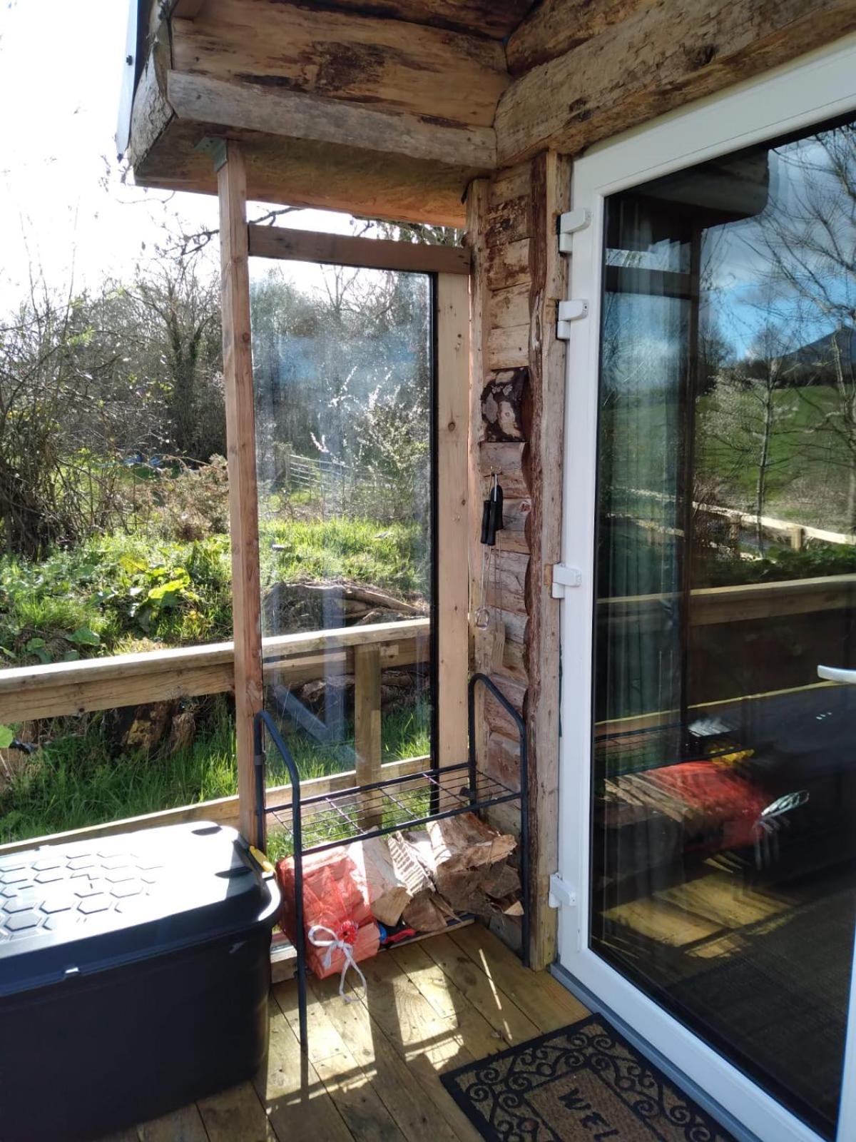 Riverside Cabin Limerick Junction Exterior foto
